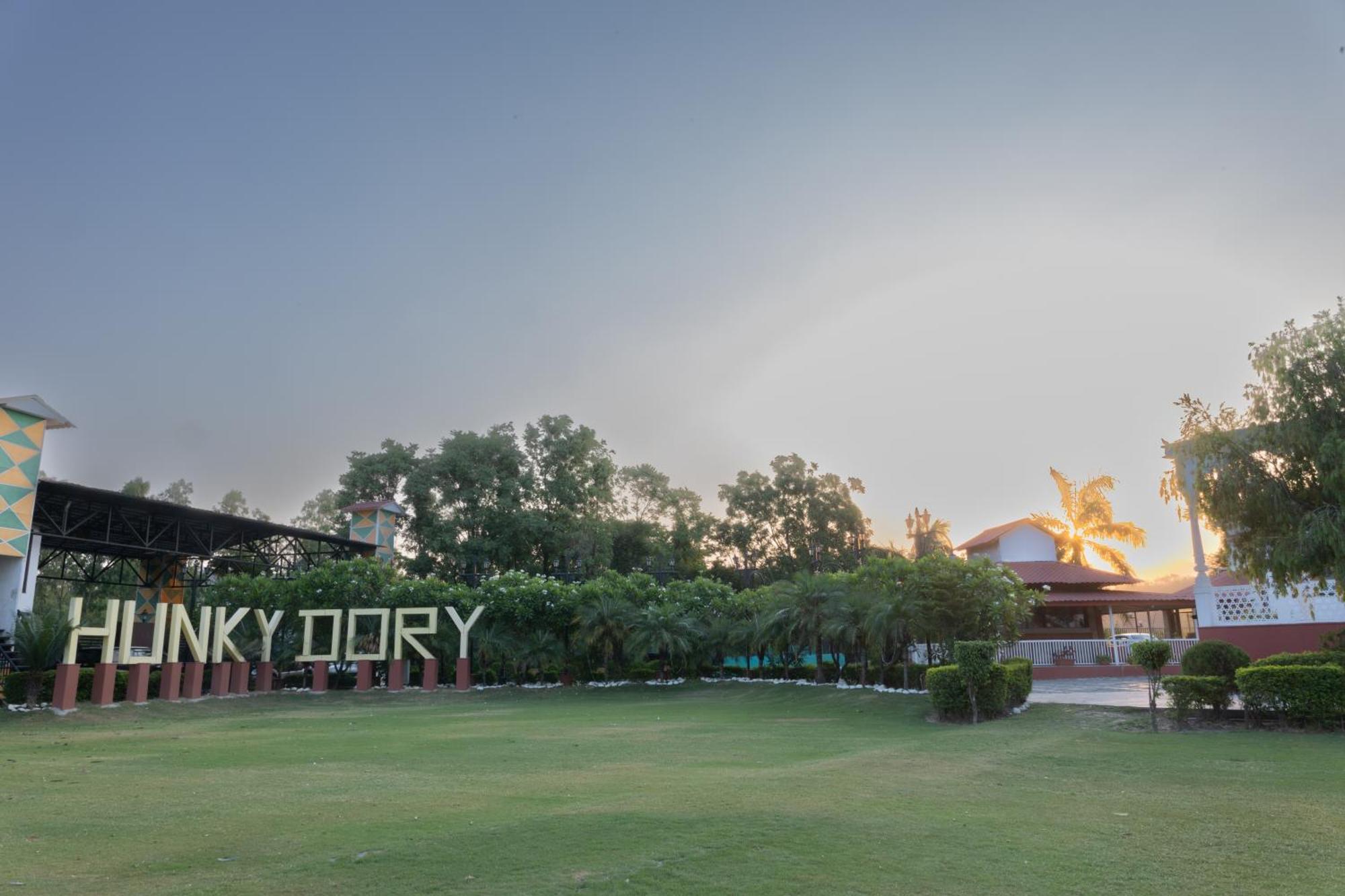 Hunky Dory Resort And Spa Dhar Khurd Exteriör bild