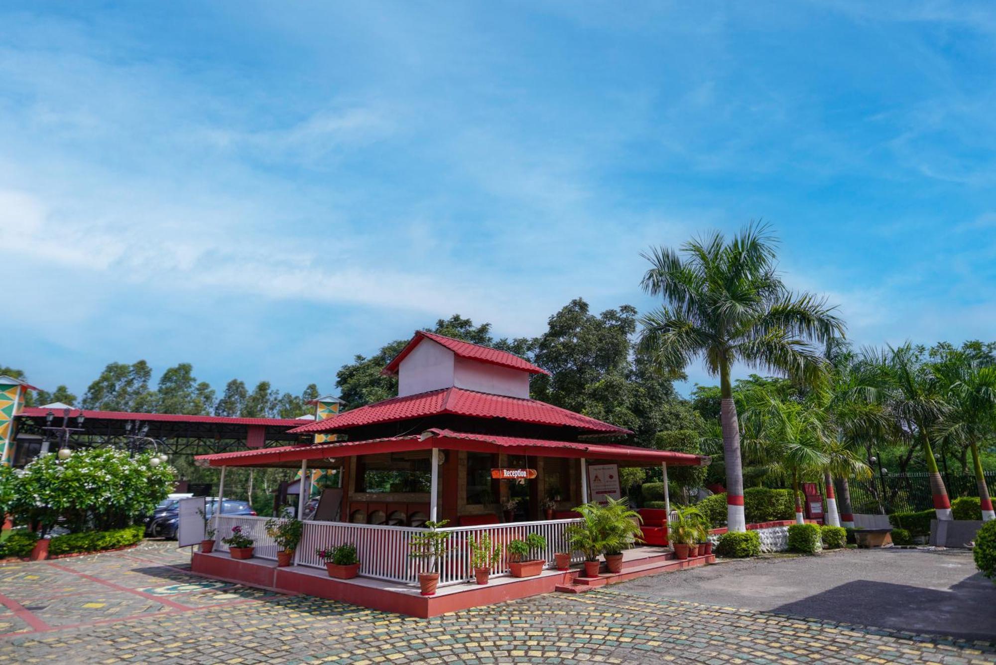 Hunky Dory Resort And Spa Dhar Khurd Exteriör bild